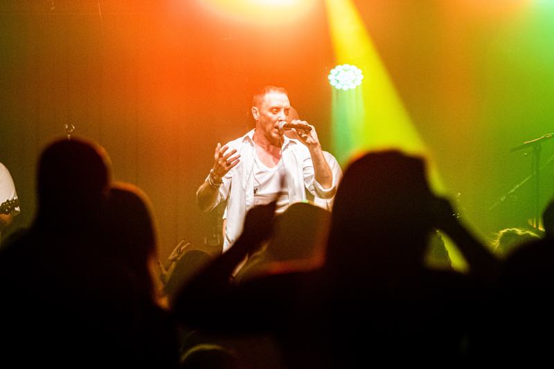 הטברנס בהופעה – תמונה 17